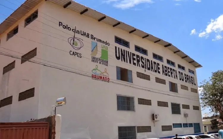 Uesb abre mais três pós-graduações na UAB Brumado