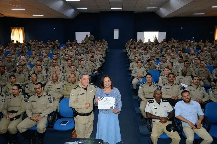 MP-BA realiza palestra sobre atuação policial em Vitória da Conquista