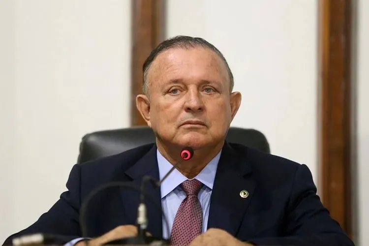 Presidente da AL-BA classifica prefeito de Brumado como 'vagabundo'