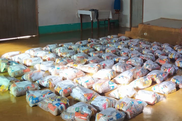 Prefeito de Guanambi doa duas mil cestas básicas para entidades religiosas e associações comunitárias