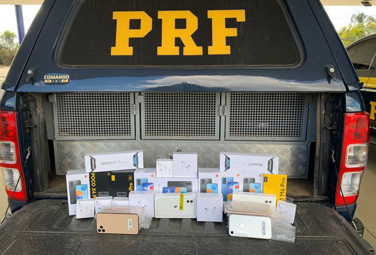 PRF apreende celulares e eletrônicos avaliados em R$ 80 mil na BR-116 em Vitória da Conquista