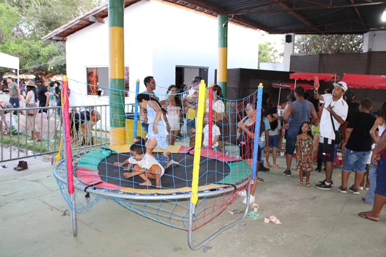 Espaço Kids ganha prestígio de adultos e crianças na Cavalgada dos Santos Reis em Brumado