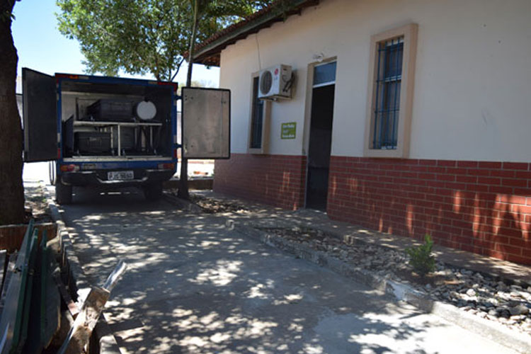 Casal é morto a tiros dentro de residência na cidade de Livramento de Nossa Senhora