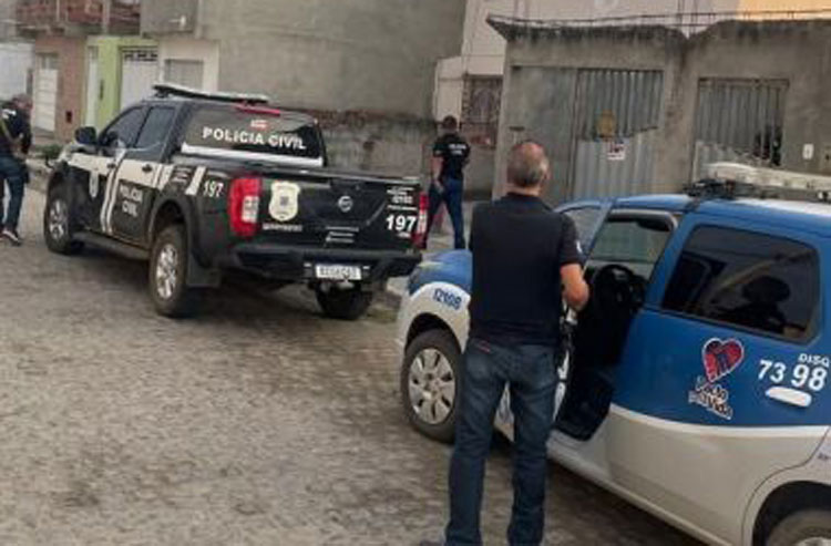 Polícia Civil prende líder de um grupo criminoso e apreende 14 quilos de drogas em Itapetinga