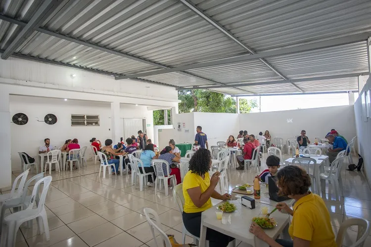 Restaurante Popular de Brumado já serviu mais de 400 mil refeições, diz prefeitura