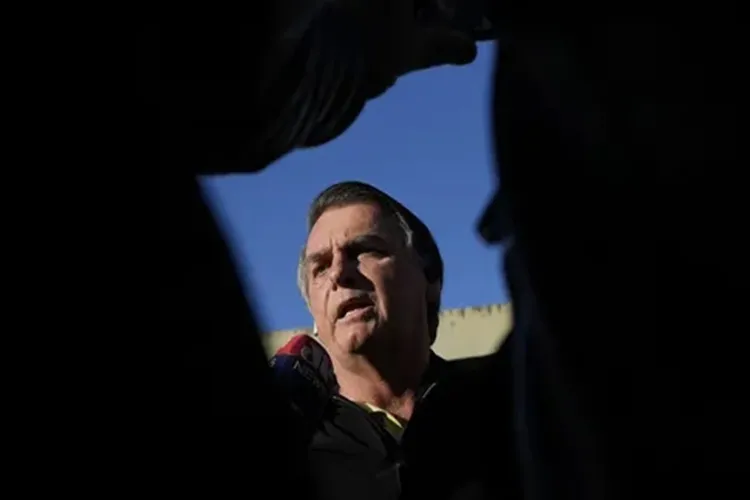 Receita Federal anula isenção que Jair Bolsonaro deu a líderes religiosos