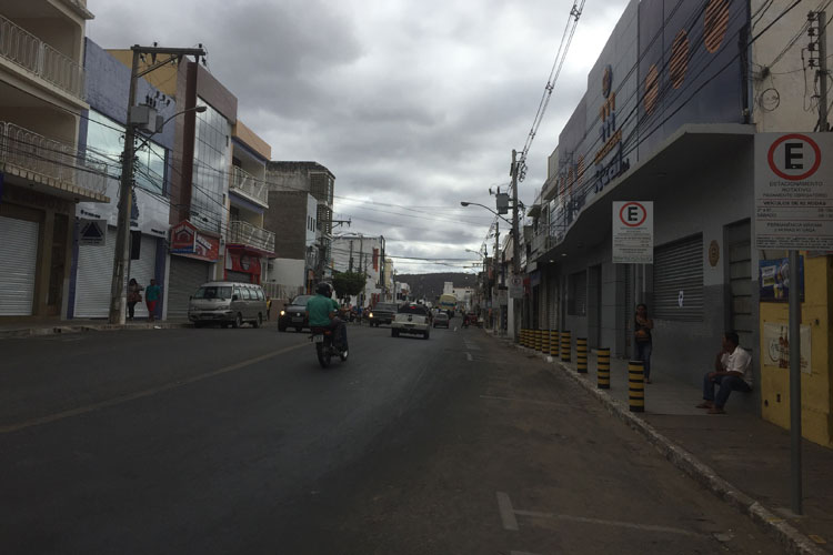 Lockdown parcial não funciona, governo erra e pune o comércio, argumenta diretor da CDL de Vitória da Conquista