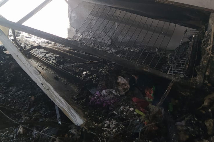 Incêndio destrói residência no Conjunto Habitacional Esmeralda em Caetité