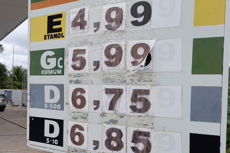 Em uma semana, gasolina sobe de R$ 4,56 para R$ 5,99 em Brumado