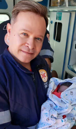 Guanambi: Bebê nasce dentro de ambulância do Samu na BR-030