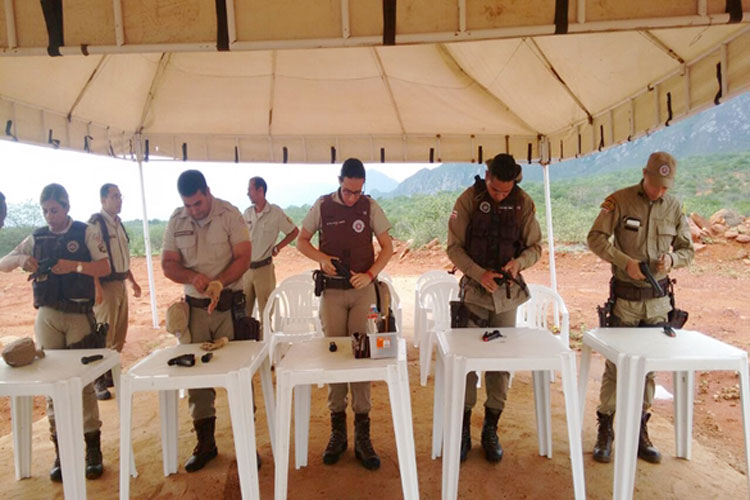 Livramento: Policiais lotados na 46ª CIPM recebem instrução de tiro