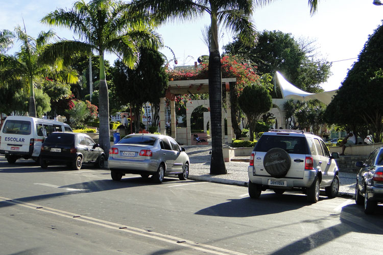 Caetité: População não aprova implantação da Zona Azul em época de crise