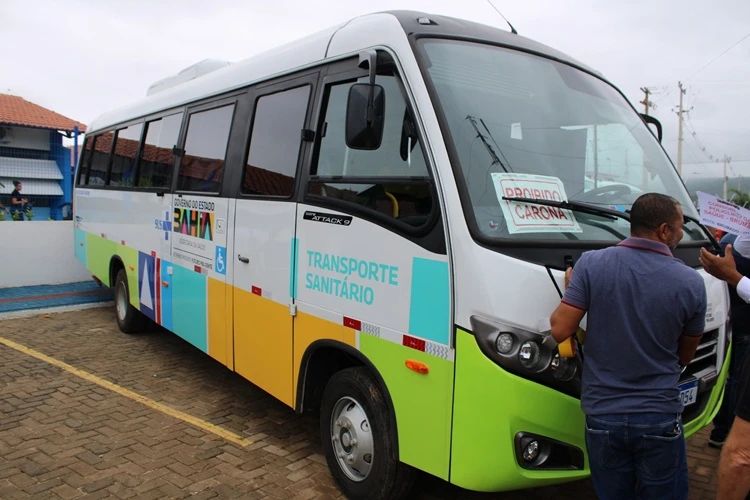 Governador Jerônimo Rodrigues entrega obras estruturantes em Ituaçu