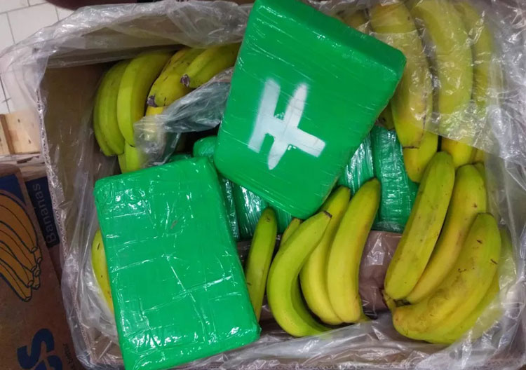 Traficantes entregam por engano R$ 427 milhões em cocaína a supermercados