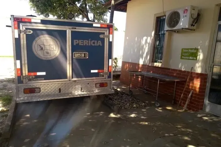 Menino de oito anos é encontrado morto dentro de casa em Guanambi