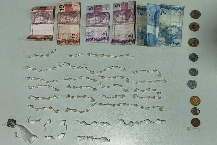 Homem é preso com pedras de crack e porções de cocaína em Bom Jesus da Lapa