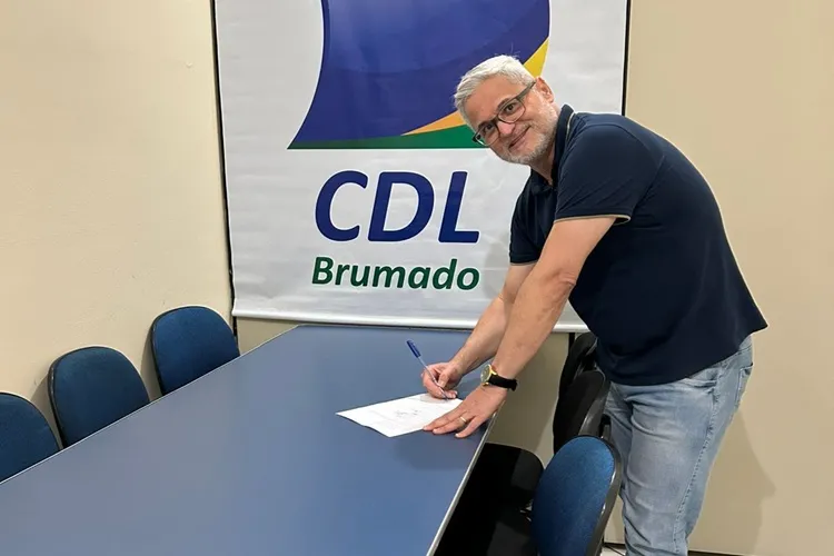 Chapa 01: Fabiano Novais registra candidatura a à presidência da CDL em Brumado