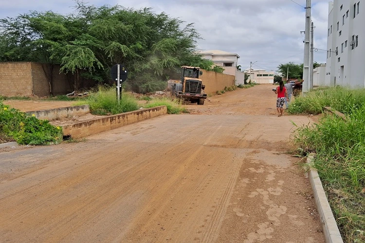 Obra de alargamento anunciada pela Prefeitura de Guanambi esbarra em imóvel particular