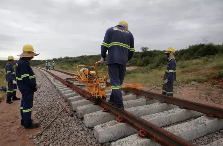 Anunciado consórcio responsável por obras da Ferrovia Oeste-Leste