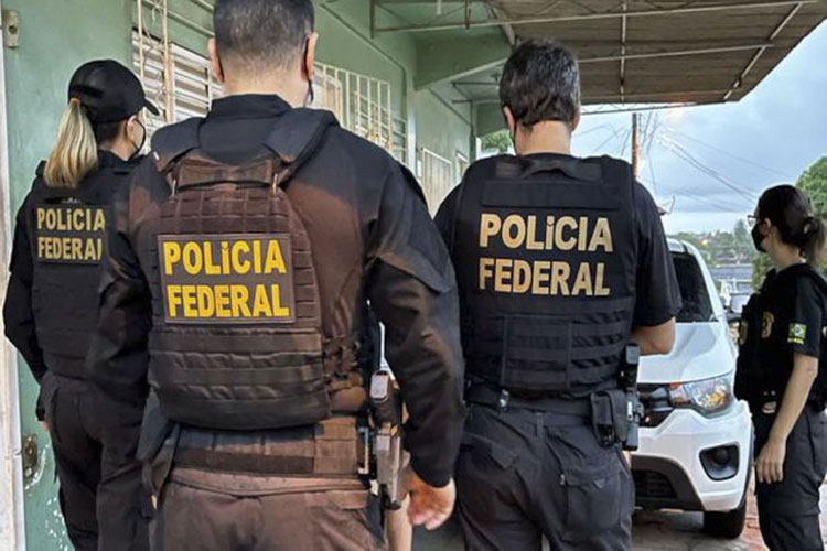 Homem é preso pela Polícia Federal acusado de estuprar enteada de 12 anos em Camaçari