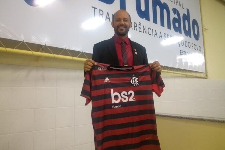 Câmara de Brumado: Vereador Elias Piau destaca títulos conquistados pelo Flamengo