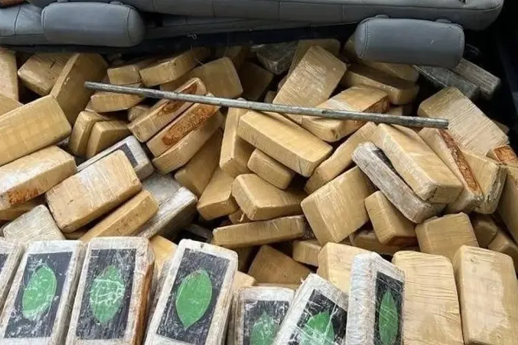 Agente da PRF é preso com mais de 300 kg de cocaína e crack no interior de São Paulo