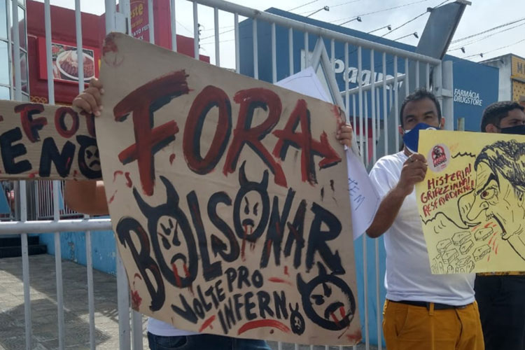 União da Juventude Socialista promove manifestações contra o presidente Jair Bolsonaro em Brumado   