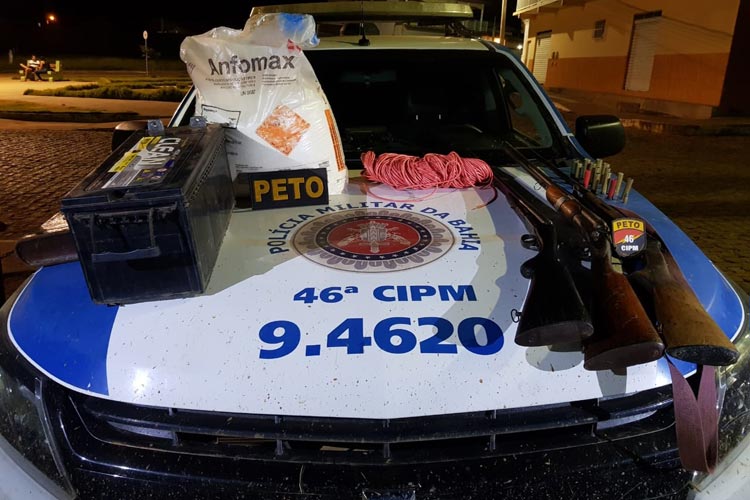 Livramento de Nossa Senhora: PM apreende armas e 30 kg de explosivo granulado em garimpo clandestino