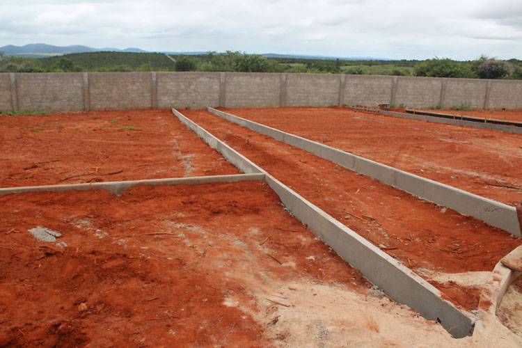 Obras de construção do novo cemitério seguem a todo vapor em Malhada de Pedras