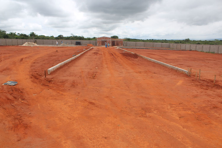 Obras de construção do novo cemitério seguem a todo vapor em Malhada de Pedras