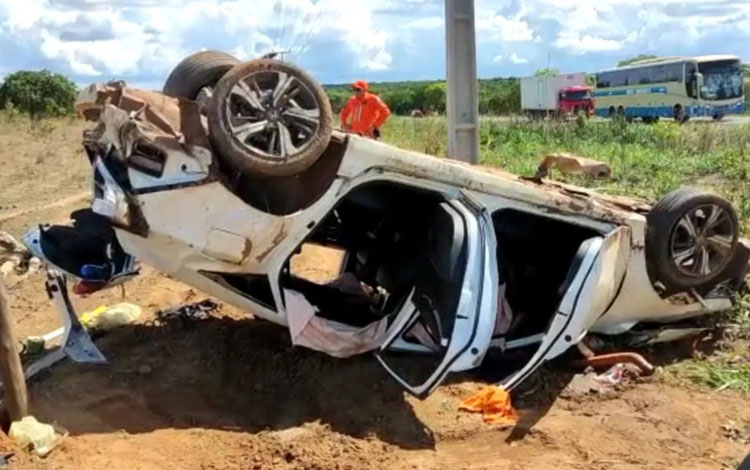 PM aposentado morre em acidente entre dois carros no oeste da Bahia