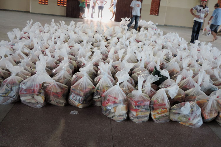 Vereador doará centenas de cestas básicas a famílias carentes em Guanambi