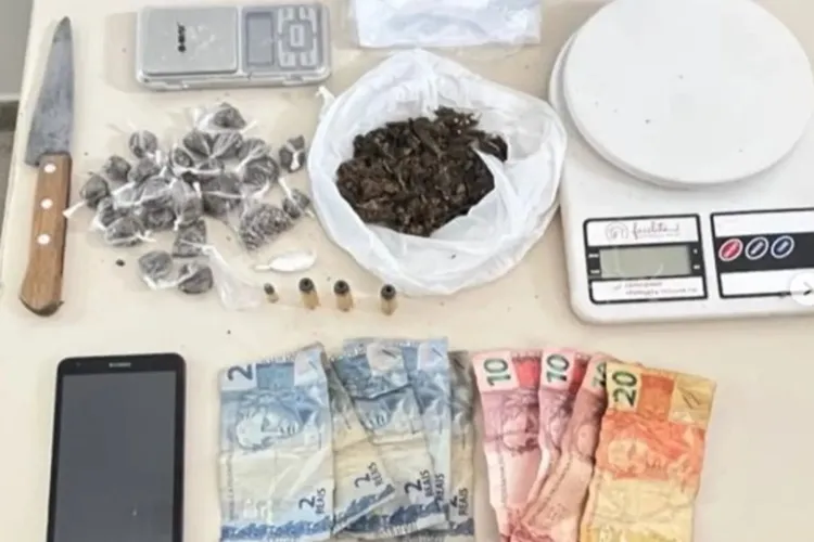 Cipe Sudoeste prende suspeitos de traficar drogas no centro da cidade de Carinhanha