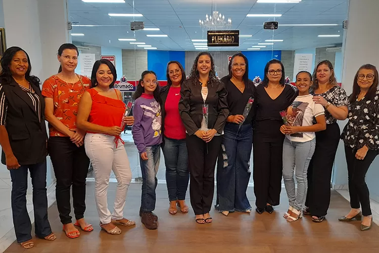 Brumado: Assistentes sociais celebram dia da categoria reivindicando piso salarial nacional