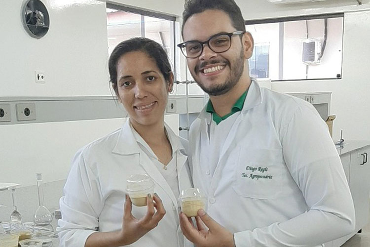 Estudante cria bebida à base de jatobá para ajudar no tratamento de diabetes e anemia