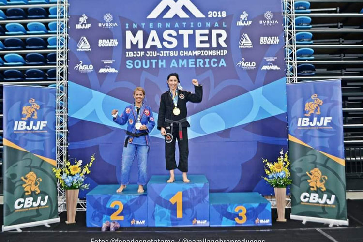 Brumadense Alexandra Cardoso fica com a prata no Mundial Master de Jiu-jitsu no Rio de Janeiro