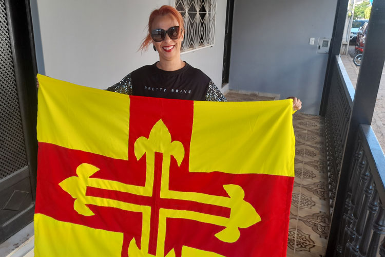 Sílvia Mello leva bandeira de Brumado para novas condecorações em Portugal