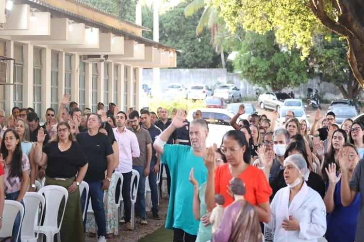 Hospital Municipal de Brumado celebra ano de trabalho com missa