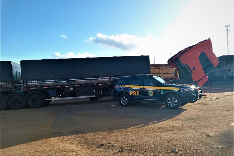 Com mais de 40 toneladas de excesso de peso, caminhão é apreendido em Vitória da Conquista