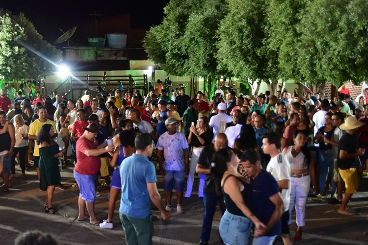 Sindmine realiza grande comemoração em homenagem aos trabalhadores em Brumado