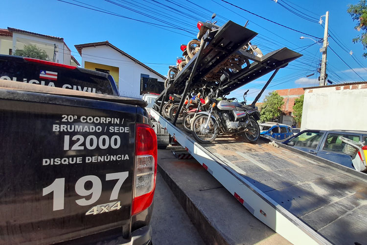 Brumado: Em 2ª etapa, veículos retidos da 20ª Coorpin são recolhidos ao pátio do Detran