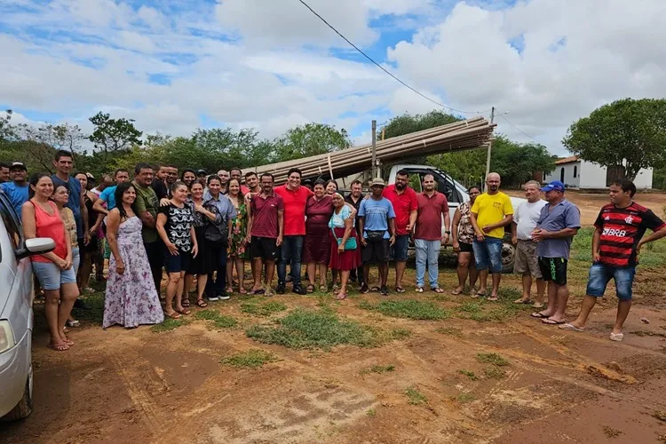 Guilherme Bonfim anuncia expansão de rede de abastecimento de água em Brumado