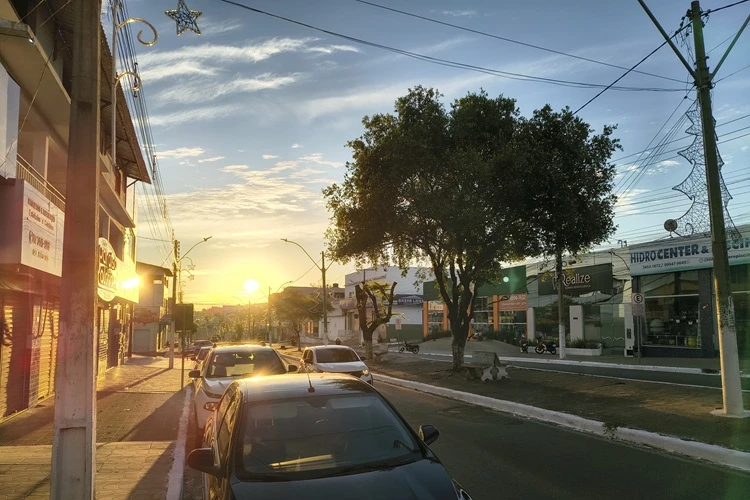 Efeito La Niña deve provocar verão chuvoso no sertão baiano, diz climatologista