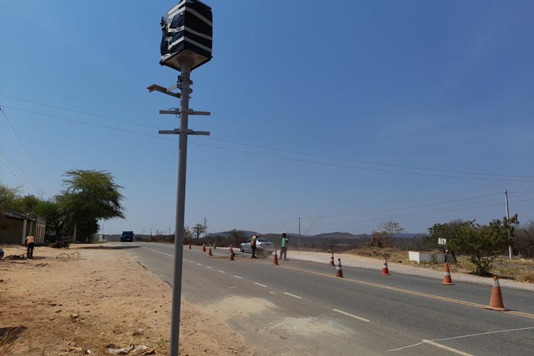 Governo do Estado está instalando radar na BA-262 em Brumado