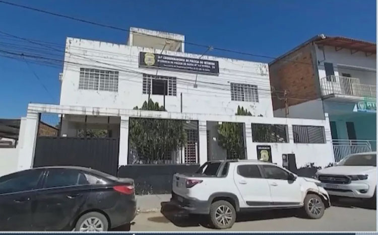 Homem é suspeito de matar a própria mãe a facadas em Santa Maria da Vitória