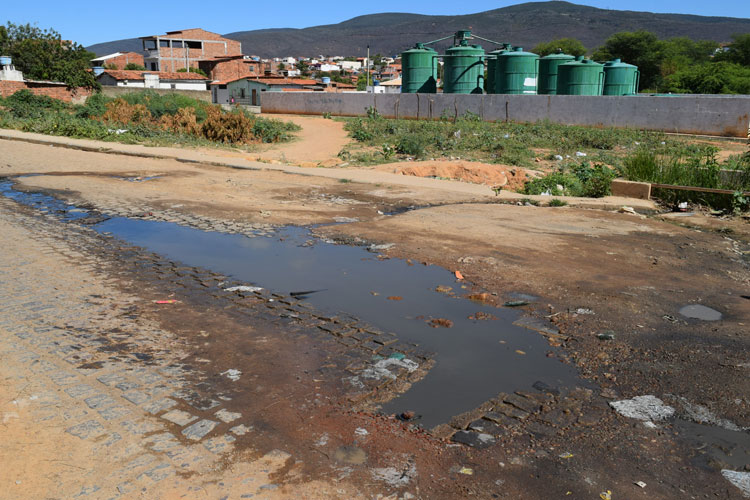 Prefeito rebate alegações com relação à implantação do esgotamento sanitário de Brumado