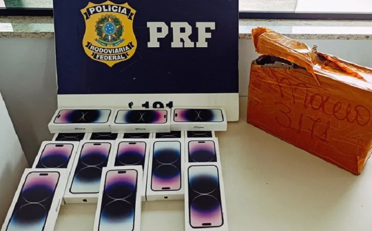 PRF apreende carga de iPhones de última geração na BR-116 em Poções