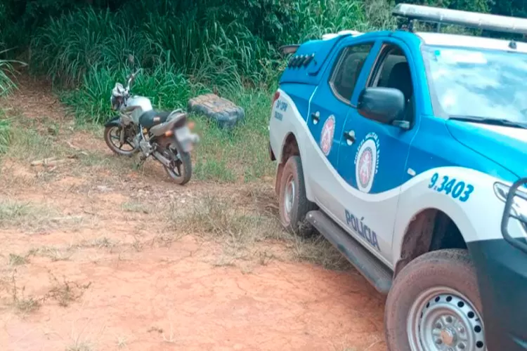 Após troca de tiros com bandidos, PM apreende motocicleta na zona rural de Ibicoara