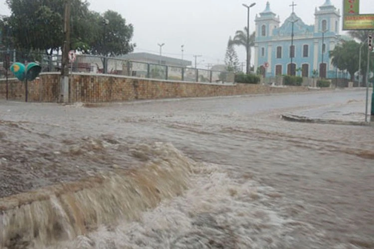 Após forte chuva, Governo Federal reconhece situação de emergência em Brumado