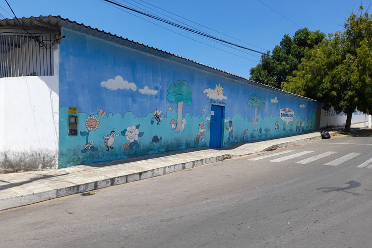 Prefeitura de Brumado faz tomada de preços para gastar quase R$ 9 milhões em reforma de escolas